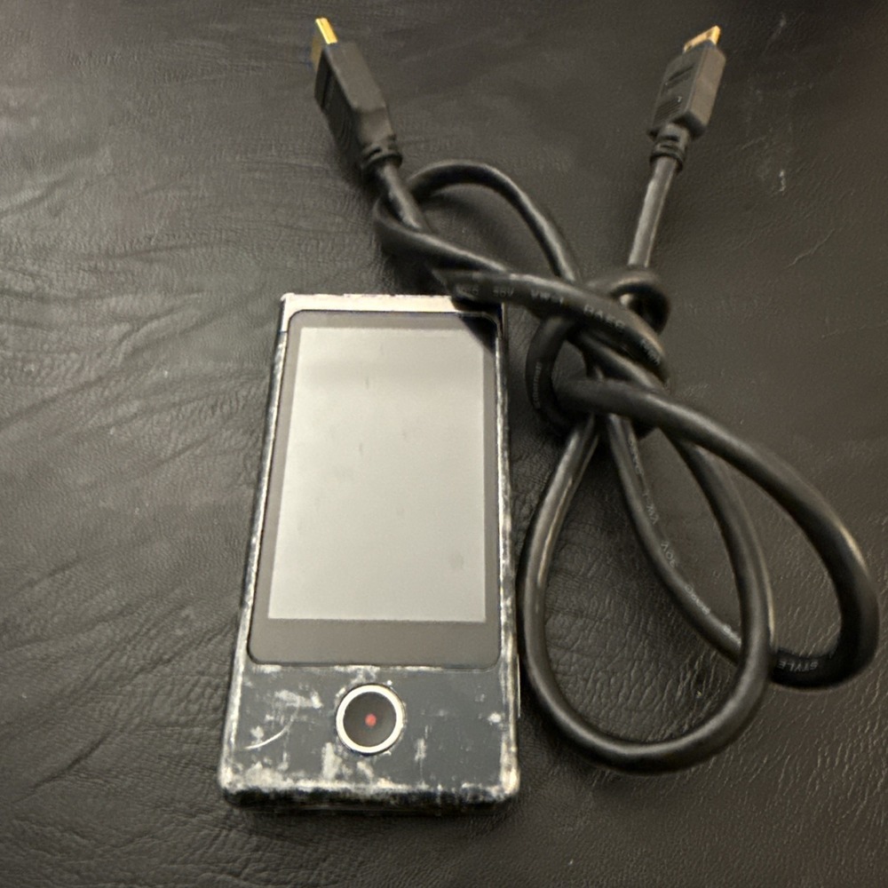 Sony Bloggie MHS-TS20 Touch Screen Mobile HD Snap Camera Camcorder - Black